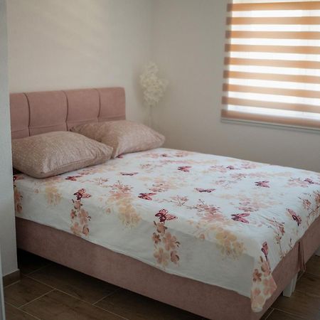 Apartmani Elegance טוזלה מראה חיצוני תמונה