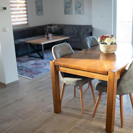 Apartmani Elegance טוזלה מראה חיצוני תמונה