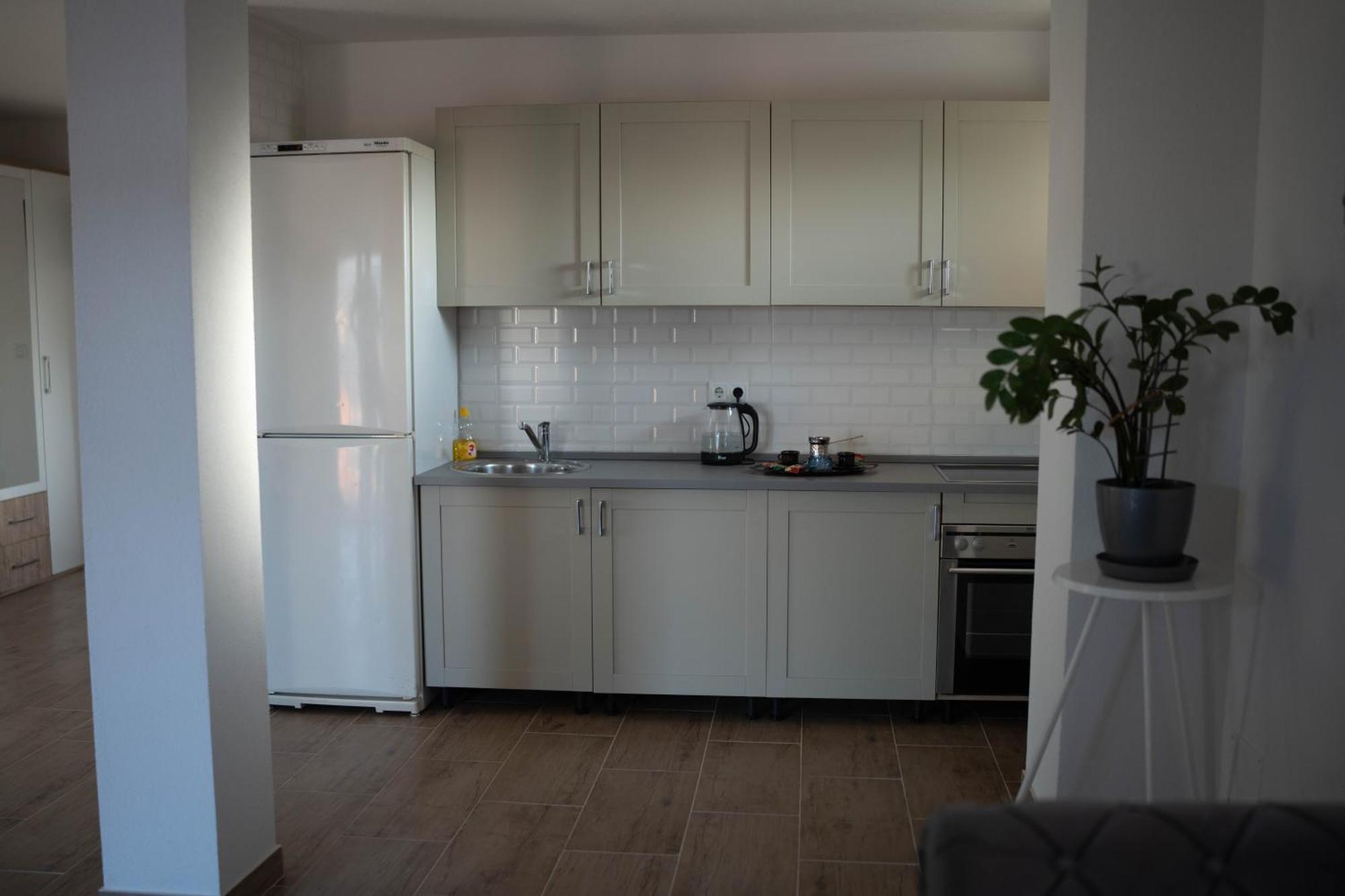 Apartmani Elegance טוזלה מראה חיצוני תמונה