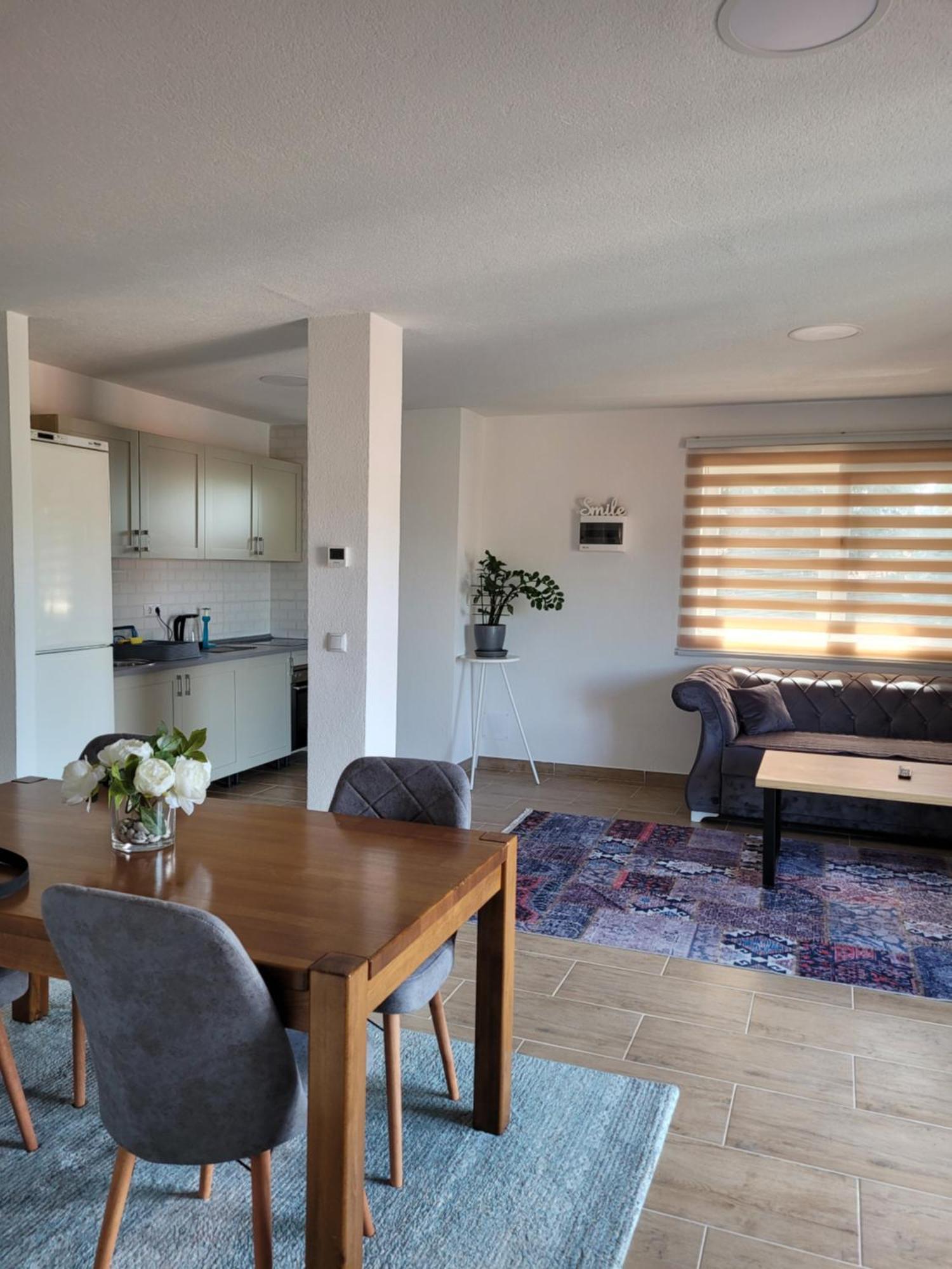 Apartmani Elegance טוזלה מראה חיצוני תמונה