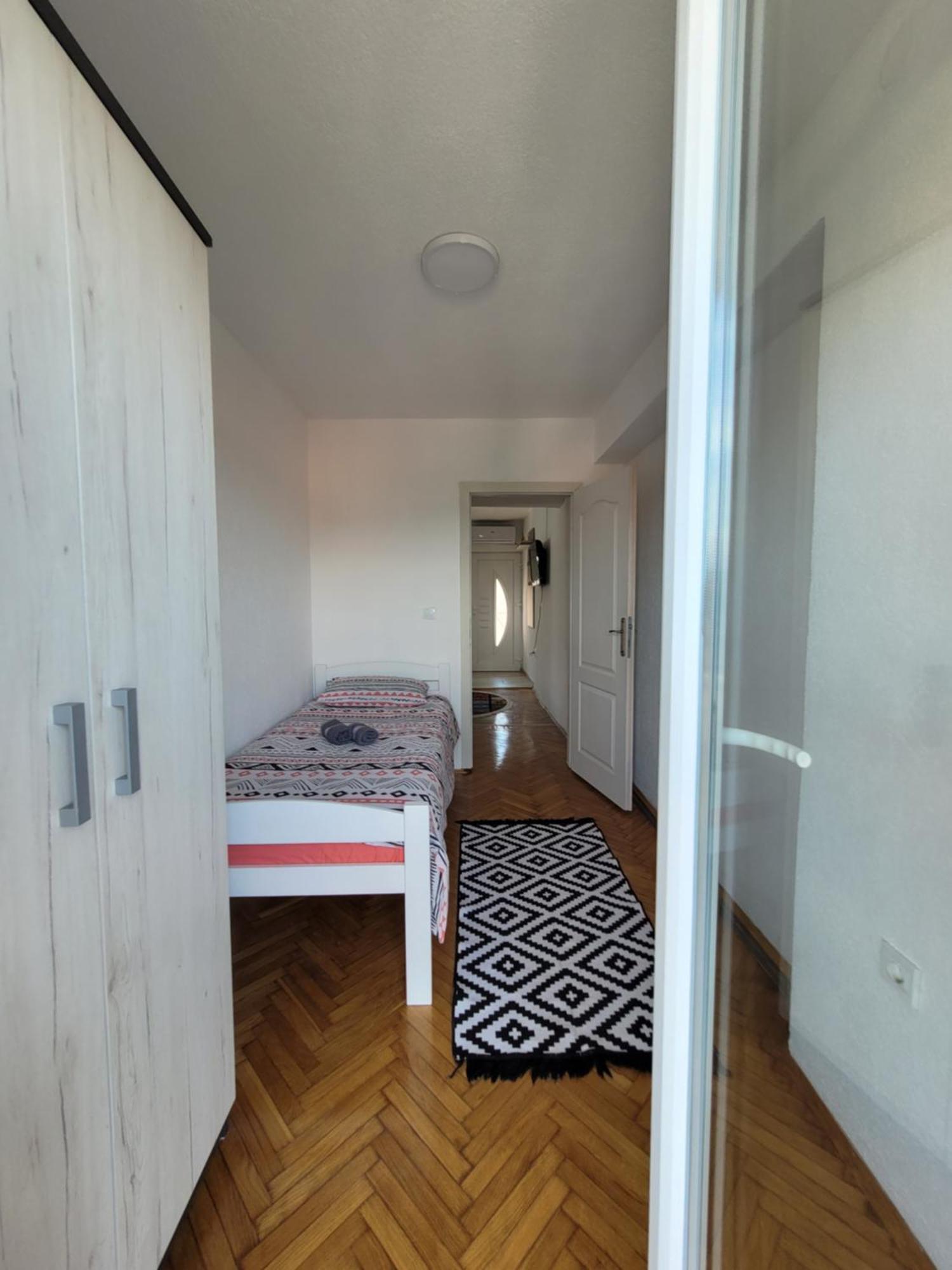Apartmani Elegance טוזלה מראה חיצוני תמונה