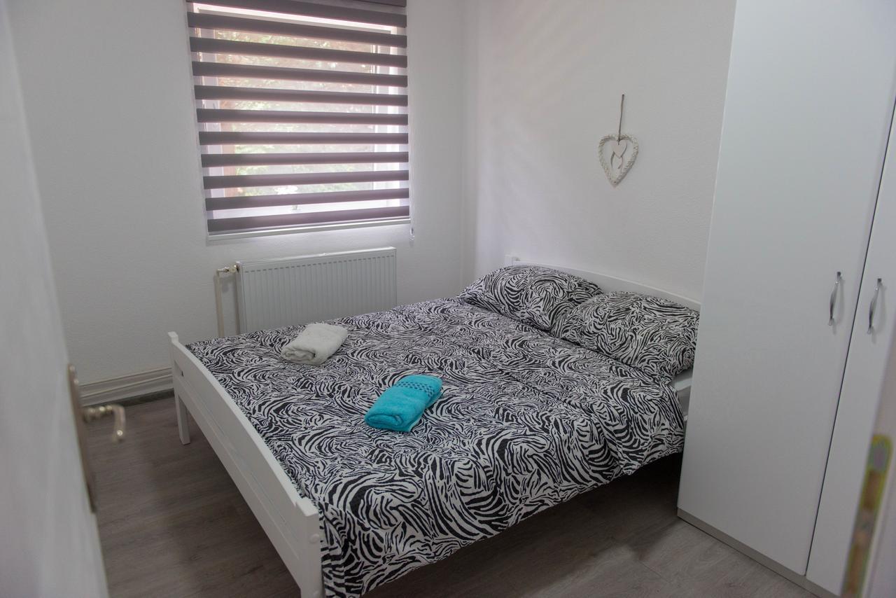 Apartmani Elegance טוזלה מראה חיצוני תמונה