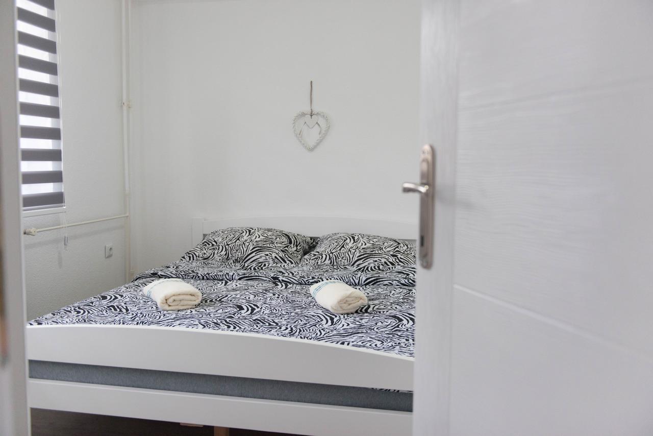 Apartmani Elegance טוזלה מראה חיצוני תמונה